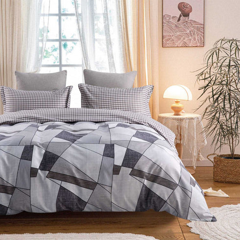 Mist Perfume King Size Bed Sheet Set by Florida with 2 Pillow Covers